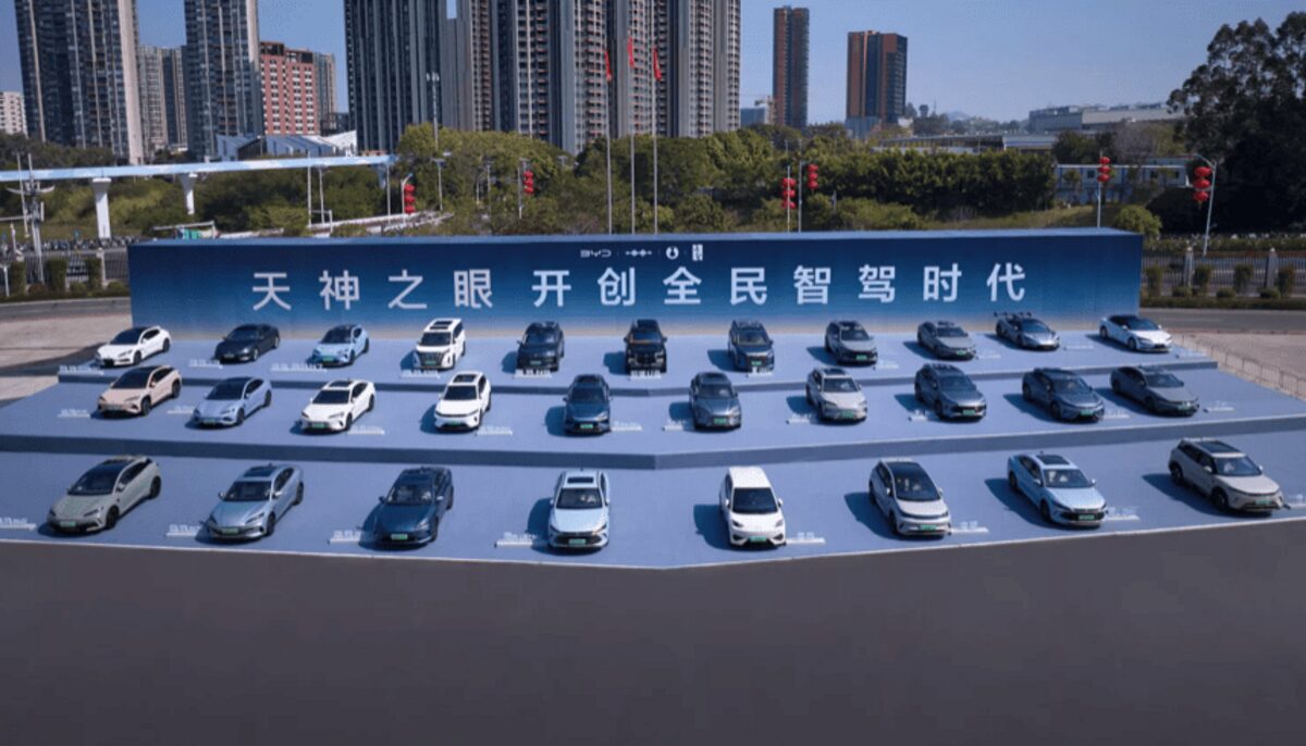 Власники BYD обурені після оголошення про стандартний пакет ADAS