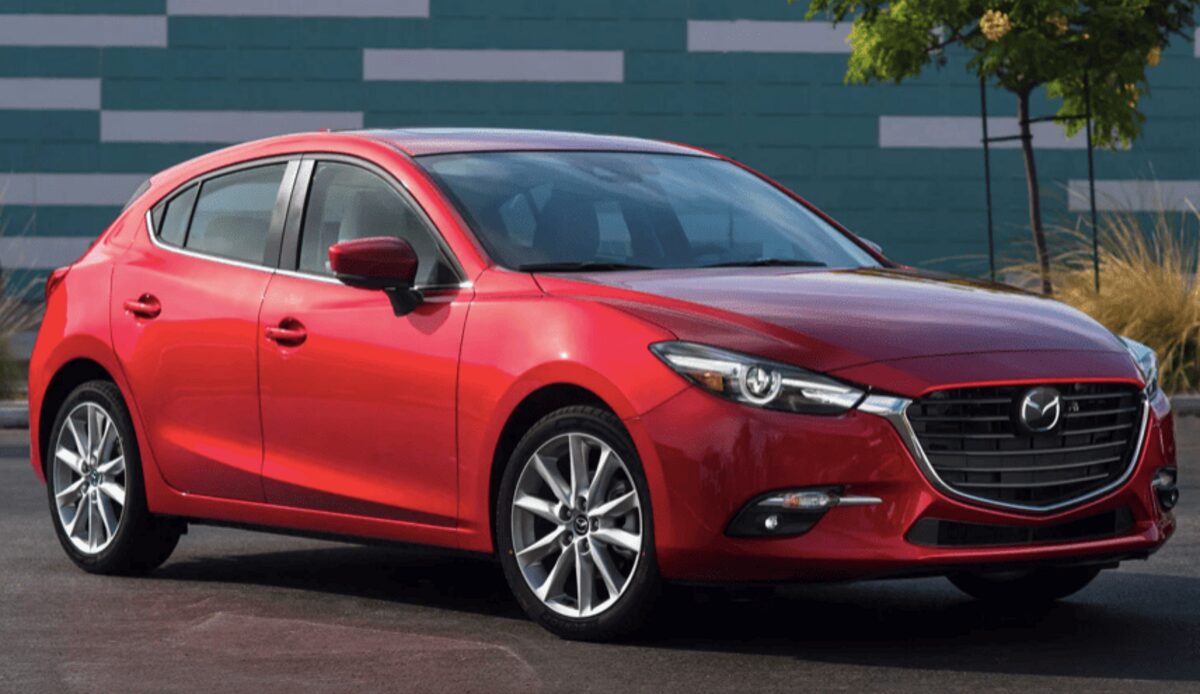 Mazda врегулювала позов щодо несправностей інформаційно-розважальної системи