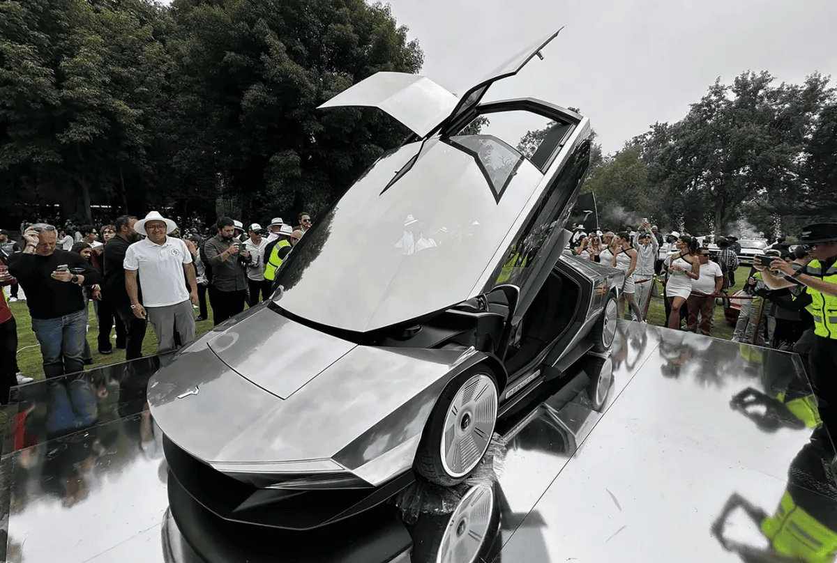 Maserati Boomerang у формі клина відродився на основі MC20