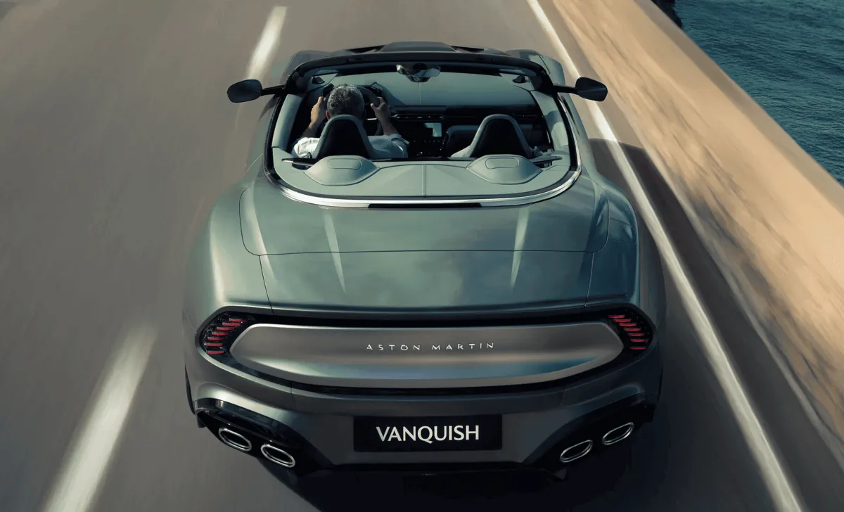 Це найшвидший і найпотужніший кабріолет із переднім розташуванням двигуна у світі