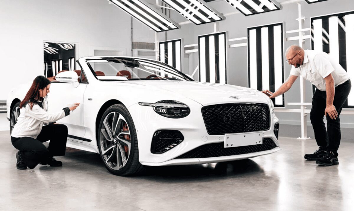 Bentley представила нову гібридну версію Continental GT і оголосила плани на електричний кросовер
