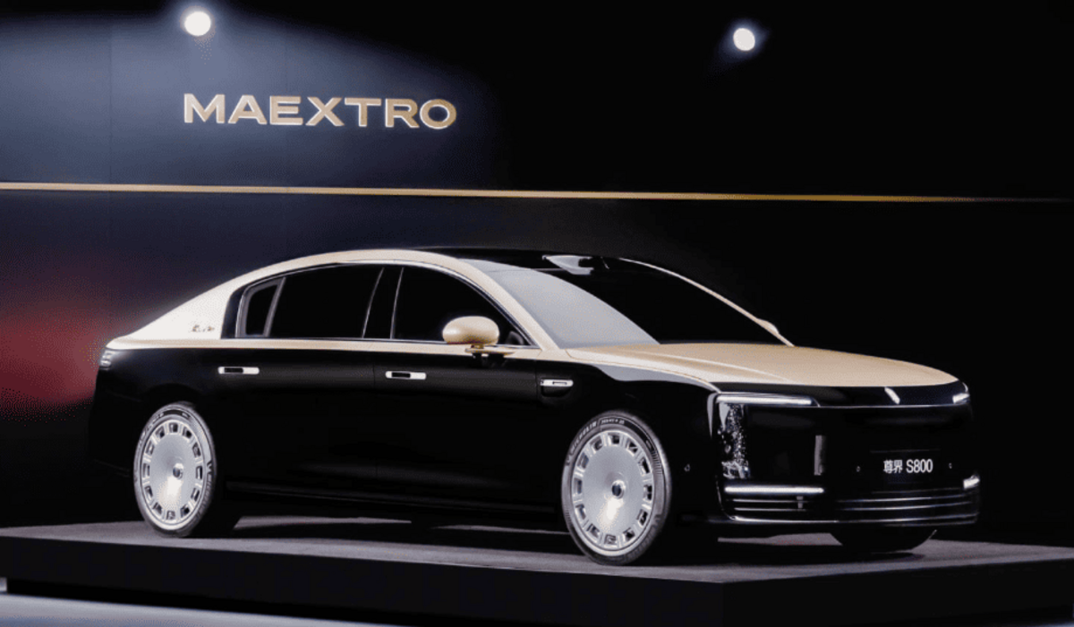 Huawei подала до суду на автомобільного блогера через критику седана Maextro S800