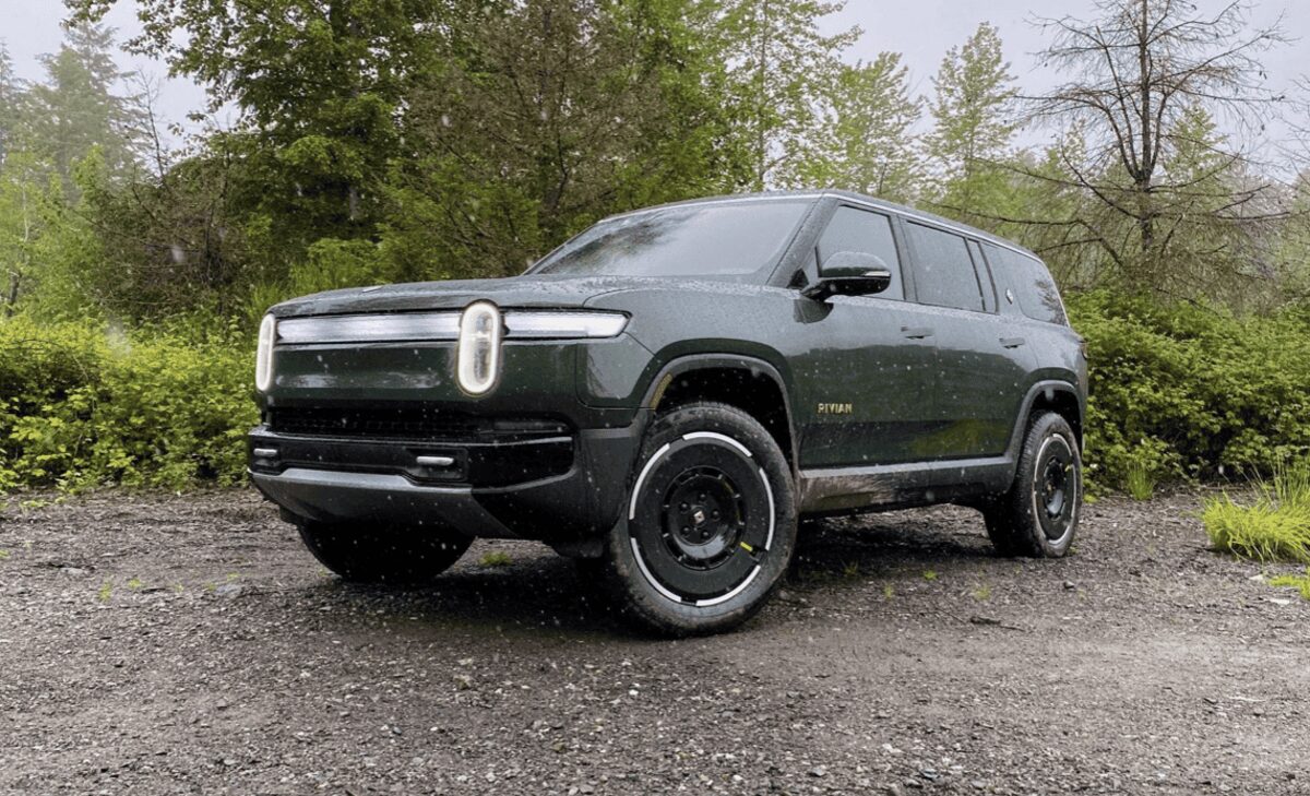 Rivian запустить функції, що можна розблокувати, починаючи з оновлення 2025.06