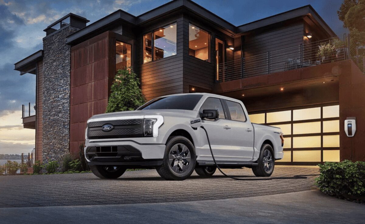 Ford оновив F-150 Lightning і прискорив швидку зарядку