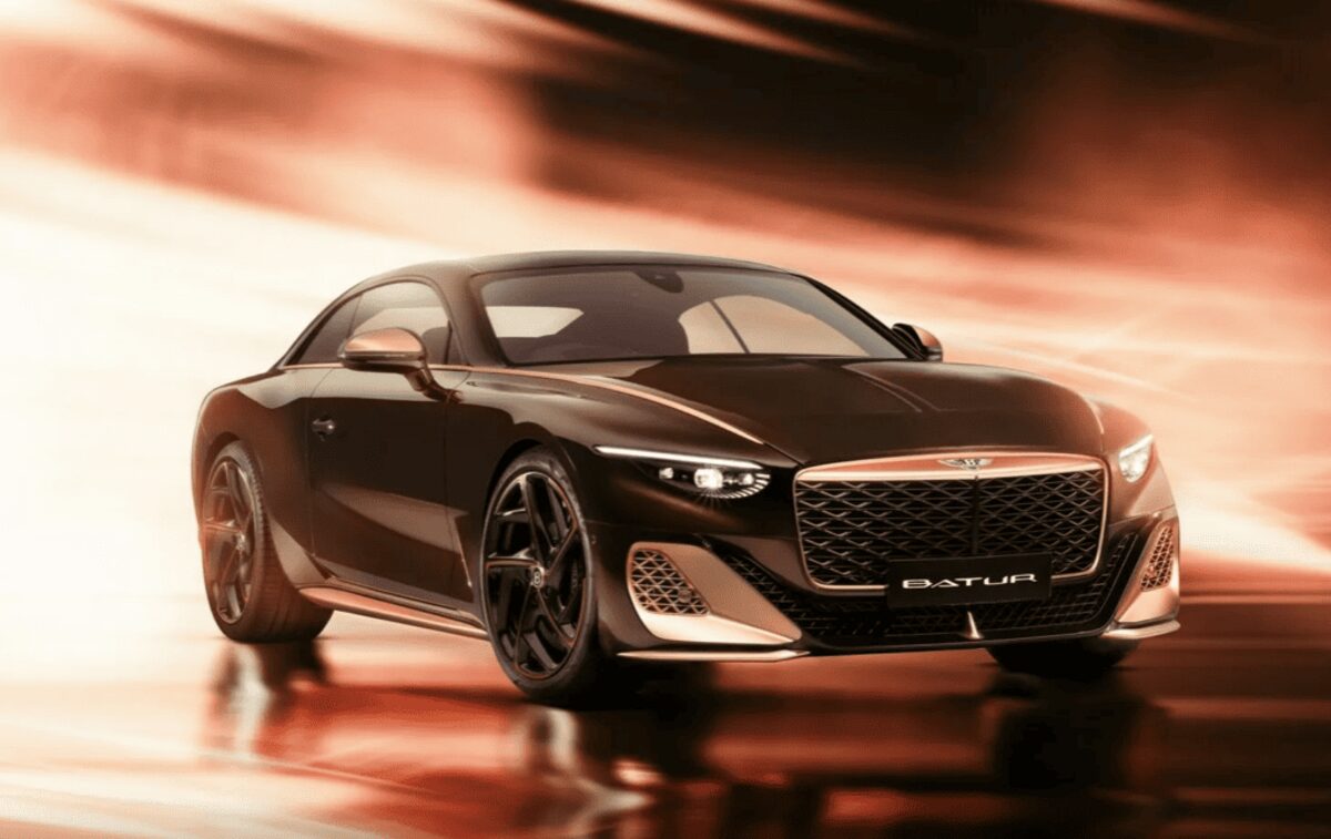 Bentley представила ексклюзивний Batur Black Rose з акцентами рожевого золота