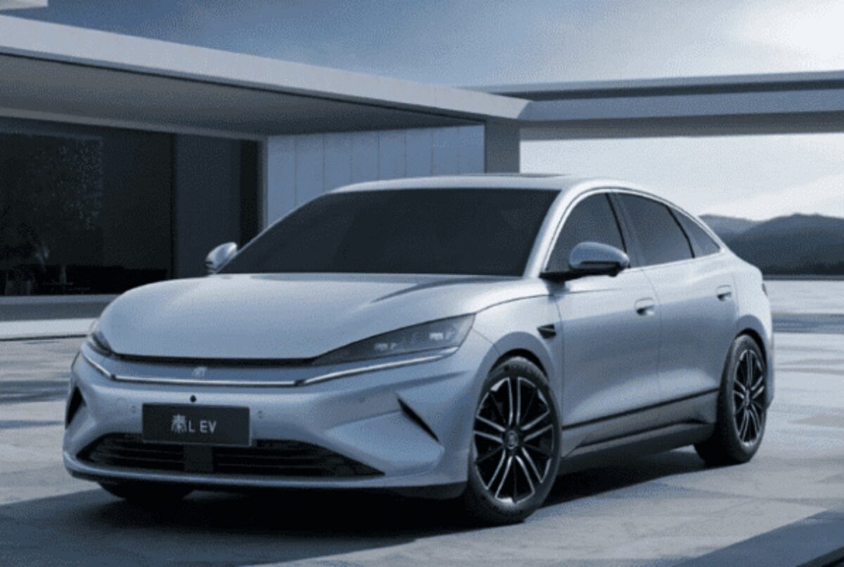 BYD Qin L EV затримується, але обіцяє прорив у бюджетному сегменті