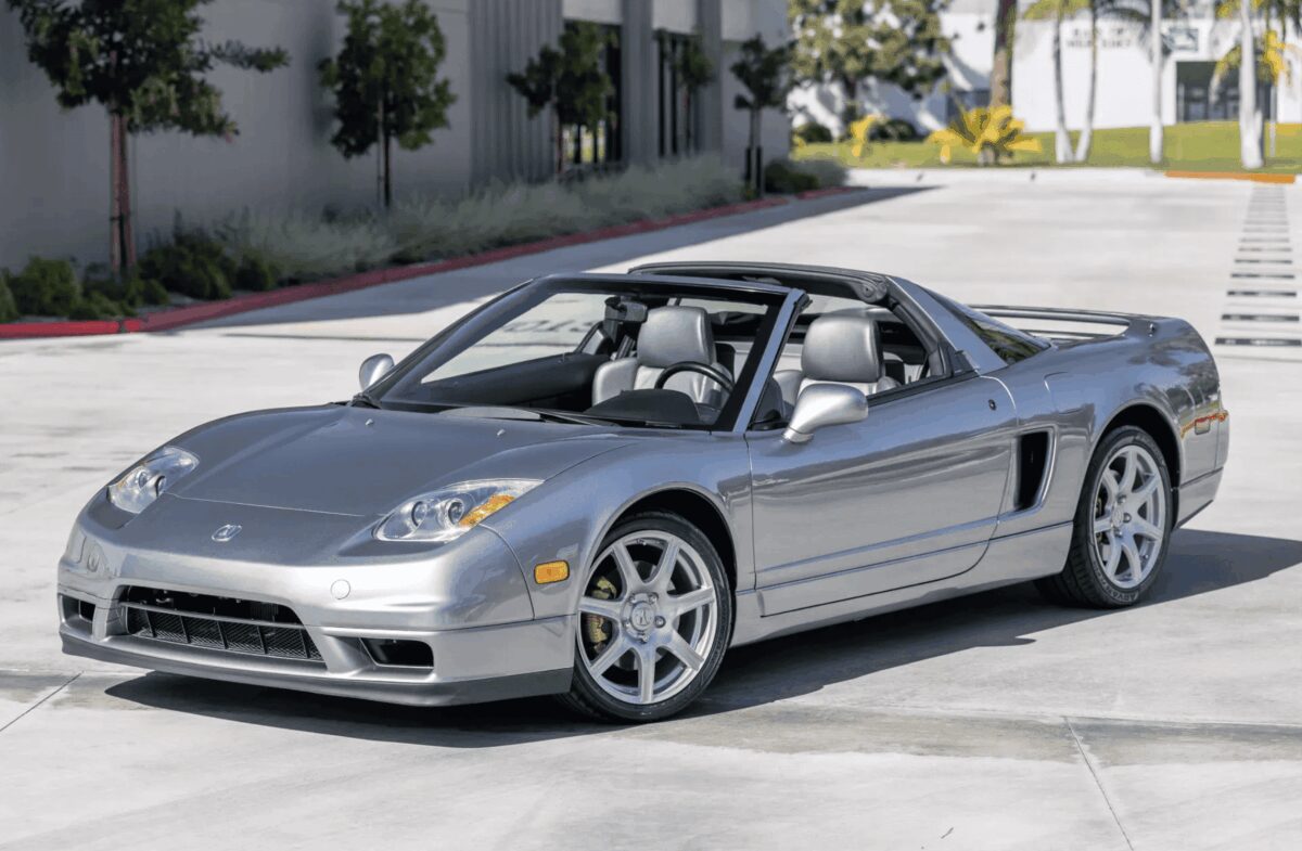 Суперчарджерний Acura NSX 2002 року проданий за ціну нового Ferrari