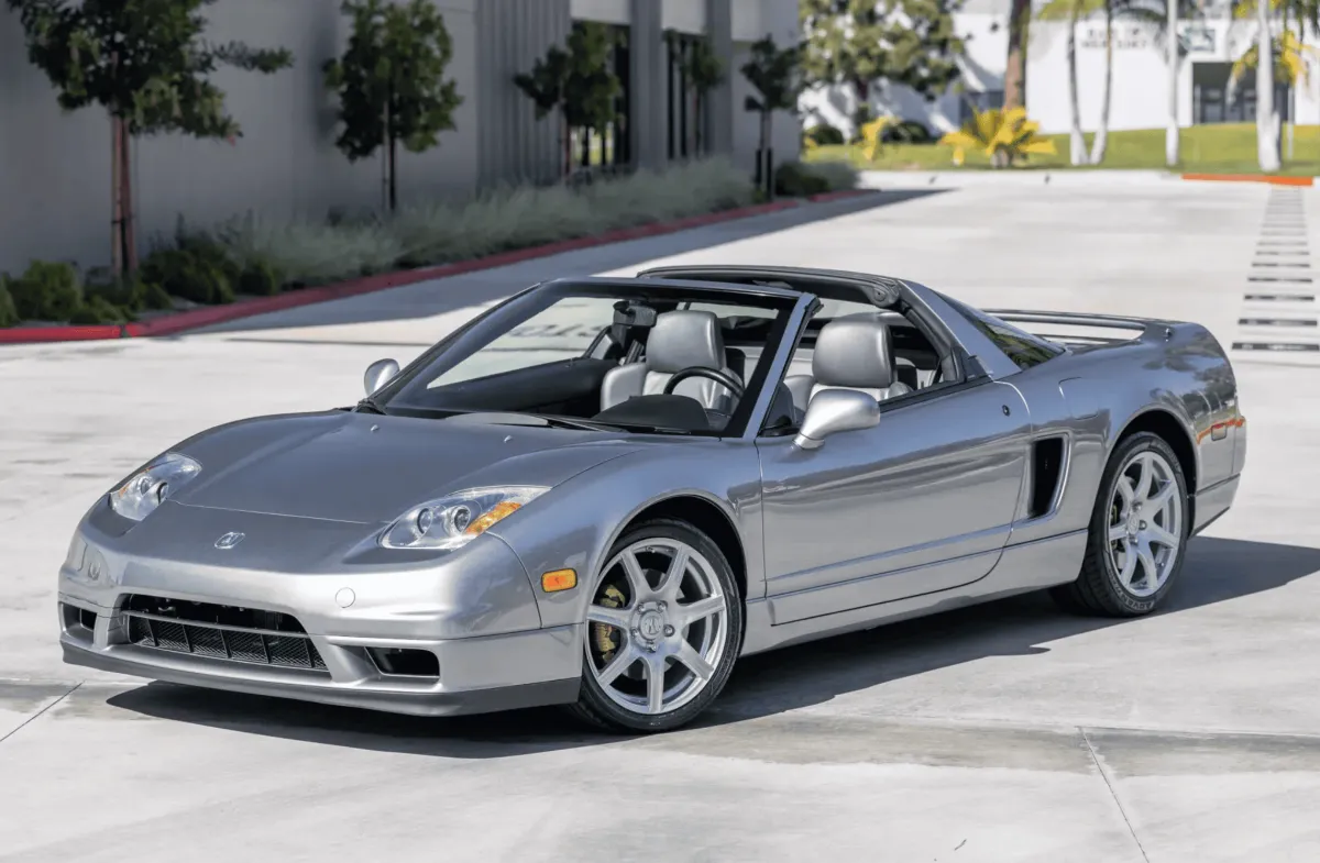 Суперчарджерний Acura NSX 2002 року проданий за ціну нового Ferrari