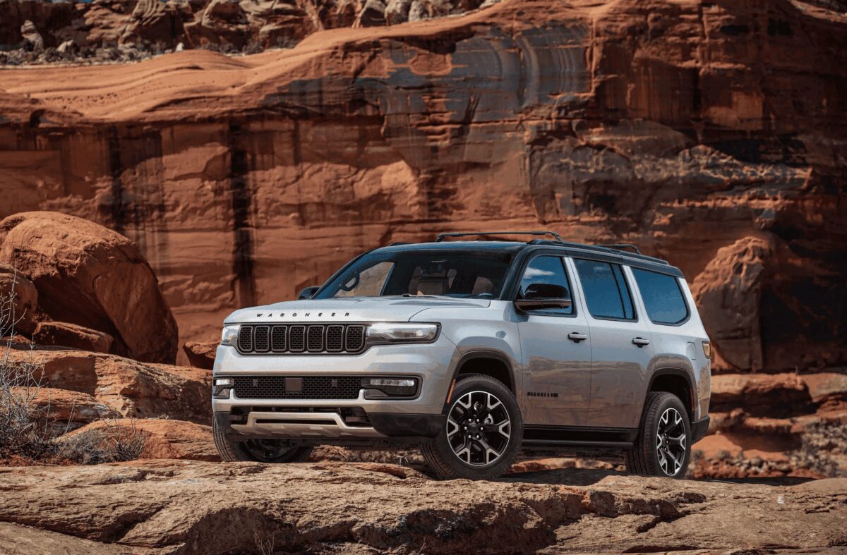 Jeep посилює Wagoneer новою позашляховою версією Overland (фото) — фото 3
