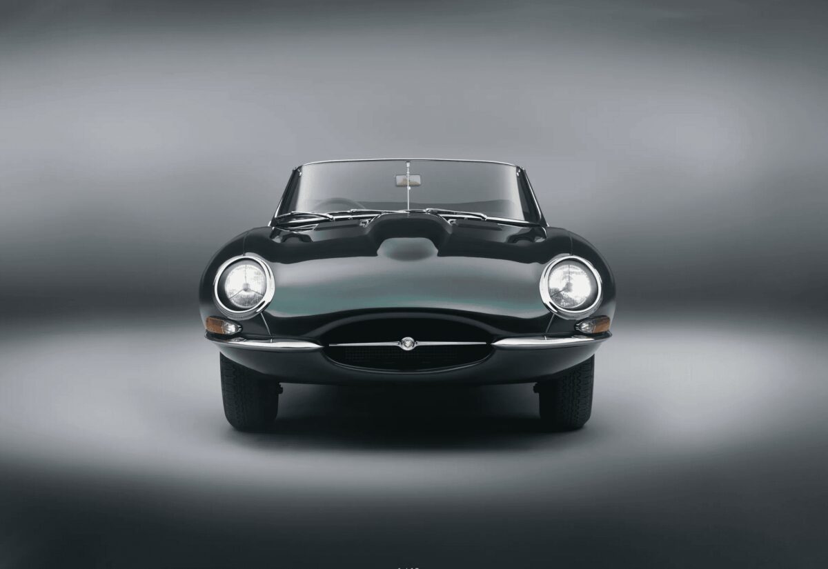 На шляху до електромобілів Jaguar не забуває про свою ікону — E-Type (фото)