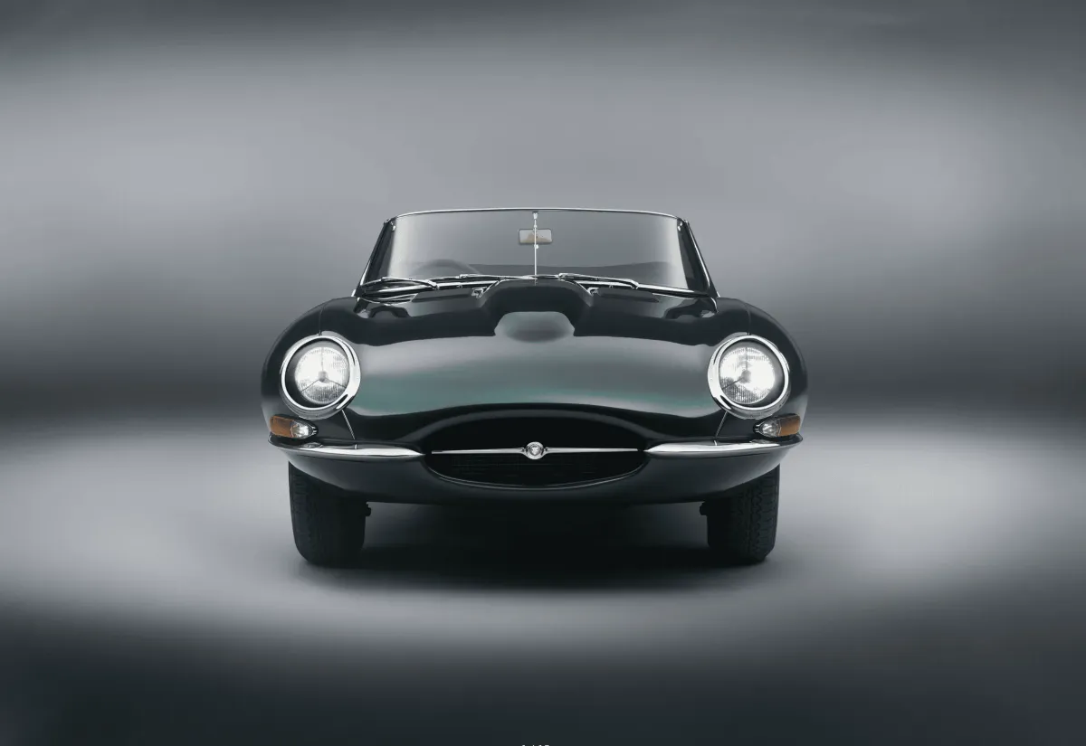 На шляху до електромобілів Jaguar не забуває про свою ікону — E-Type (фото)