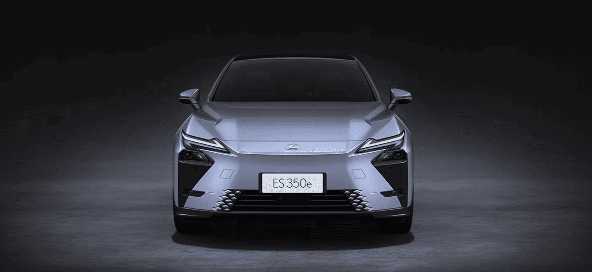 Новий Lexus ES відмовився від решітки радіатора і став електричним (Фото)