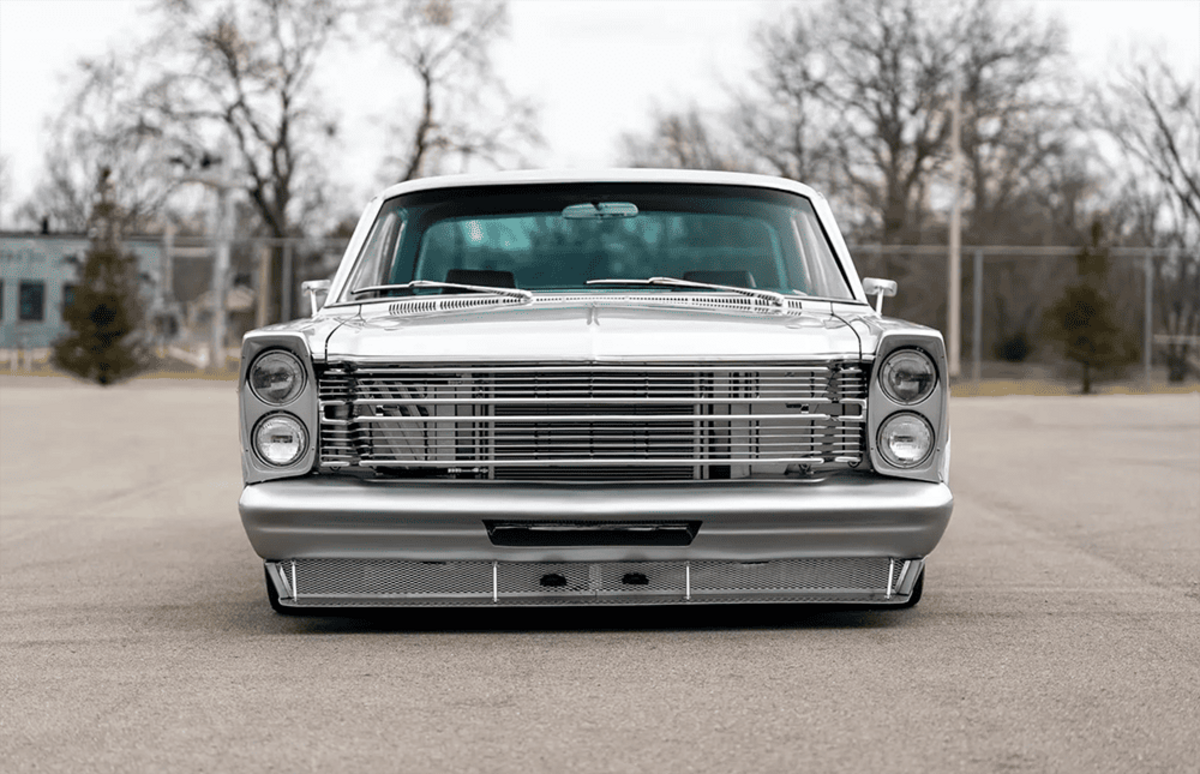 Кастомізований Ford Galaxie 500 може продатися за понад $200 000 завдяки масштабній модернізації (фото)