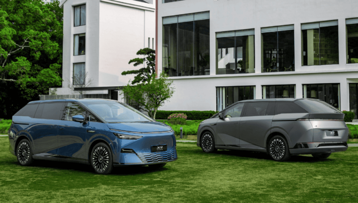 Xpeng X9 2025 року отримав важливі оновлення і підвищену ціну