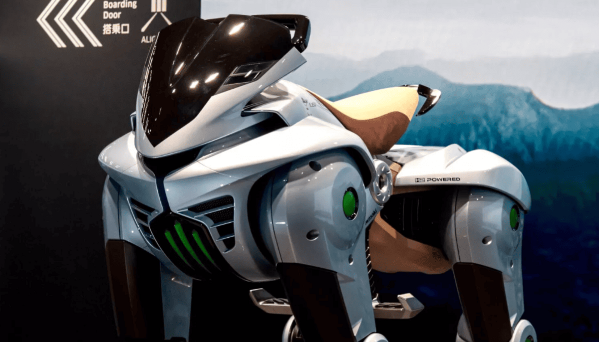 Kawasaki представила гібрид мотоцикла та чотириногого робота на водні