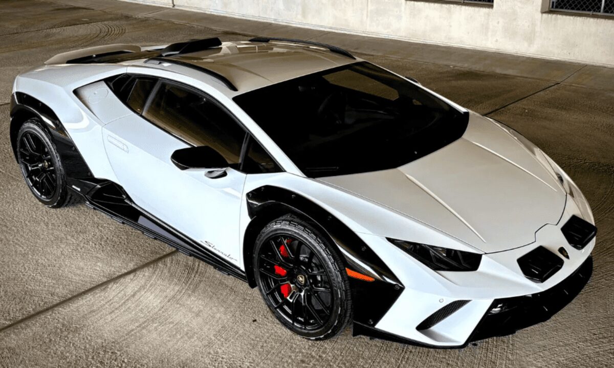 Lamborghini Huracan Sterrato не зміг продатися за очікувану ціну на аукціоні