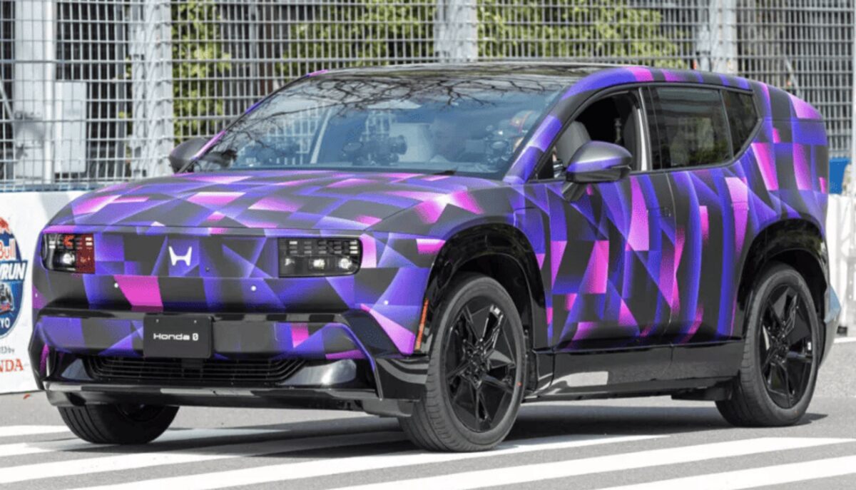 Honda представила прототип електричного 0 SUV на заході Red Bull у Японії