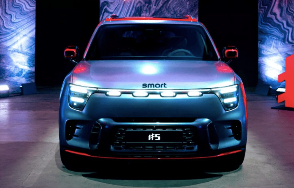 Smart представив потужний електрокросовер #5 Brabus перед дебютом у Шанхаї