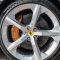 Ferrari відклала презентацію електромобіля