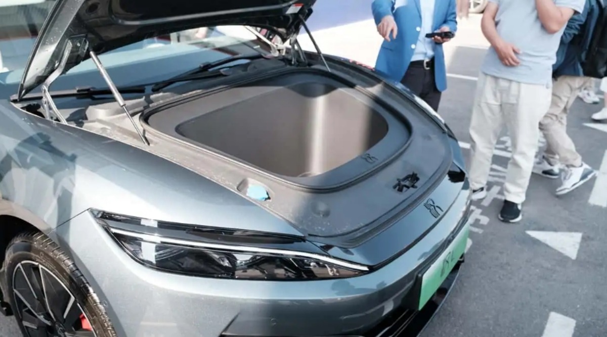 Електрокар BYD із зарядкою за 5 хвилин