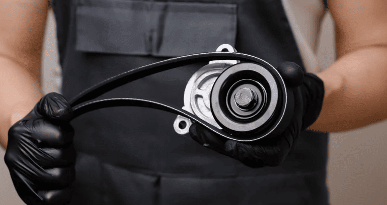 Як перевірити серпантинний ремінь за 30 секунд (відео)