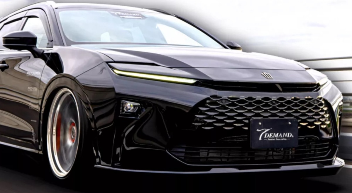 Toyota Crown Signia нарешті стала справжнім універсалом