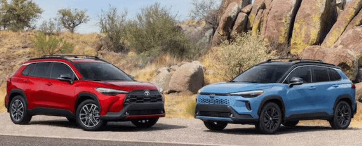 Toyota Corolla Cross та Corolla Cross Hybrid- оновлений дизайн та інтер’єр