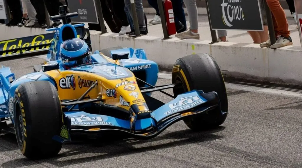 Легенда помирає: Renault R25 Фернандо Алонсо