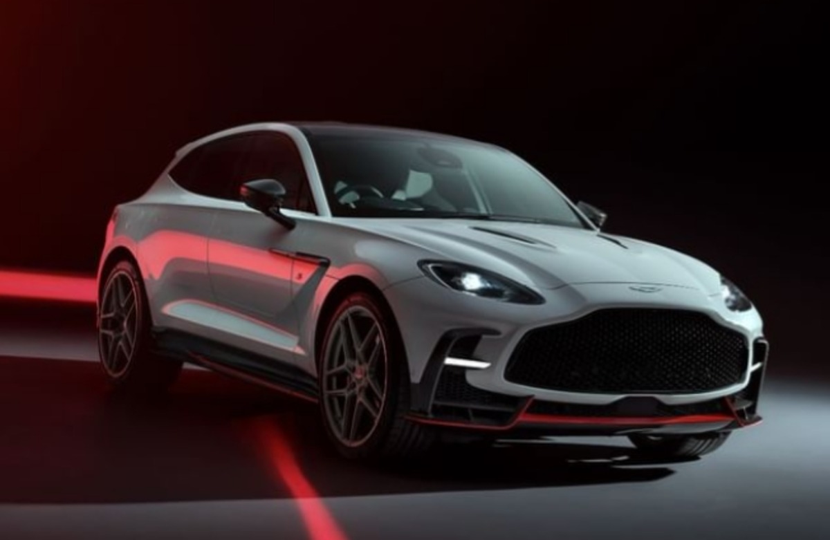 Aston Martin DBX S представлений як нова топова версія