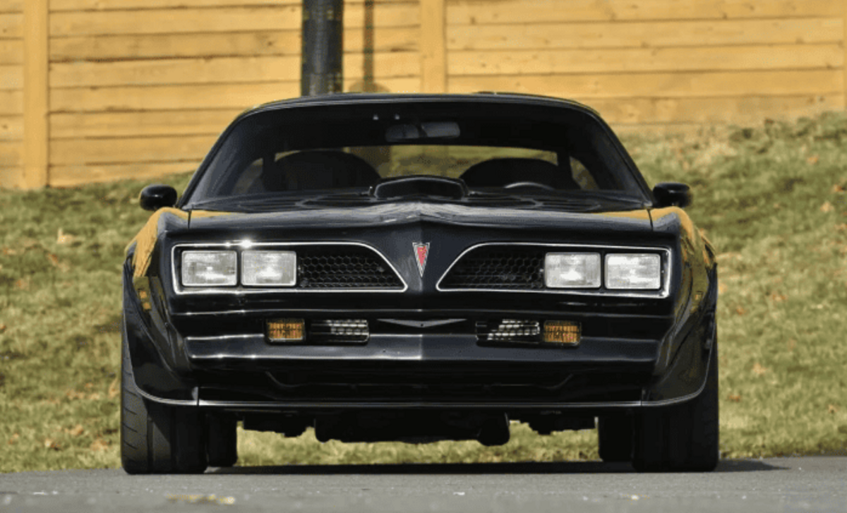 Класичний Trans Am має двигун V8 від Corvette