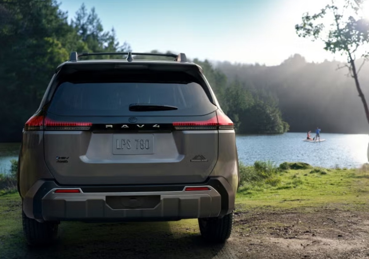 2026 Toyota RAV4: Тепер лише гібрид