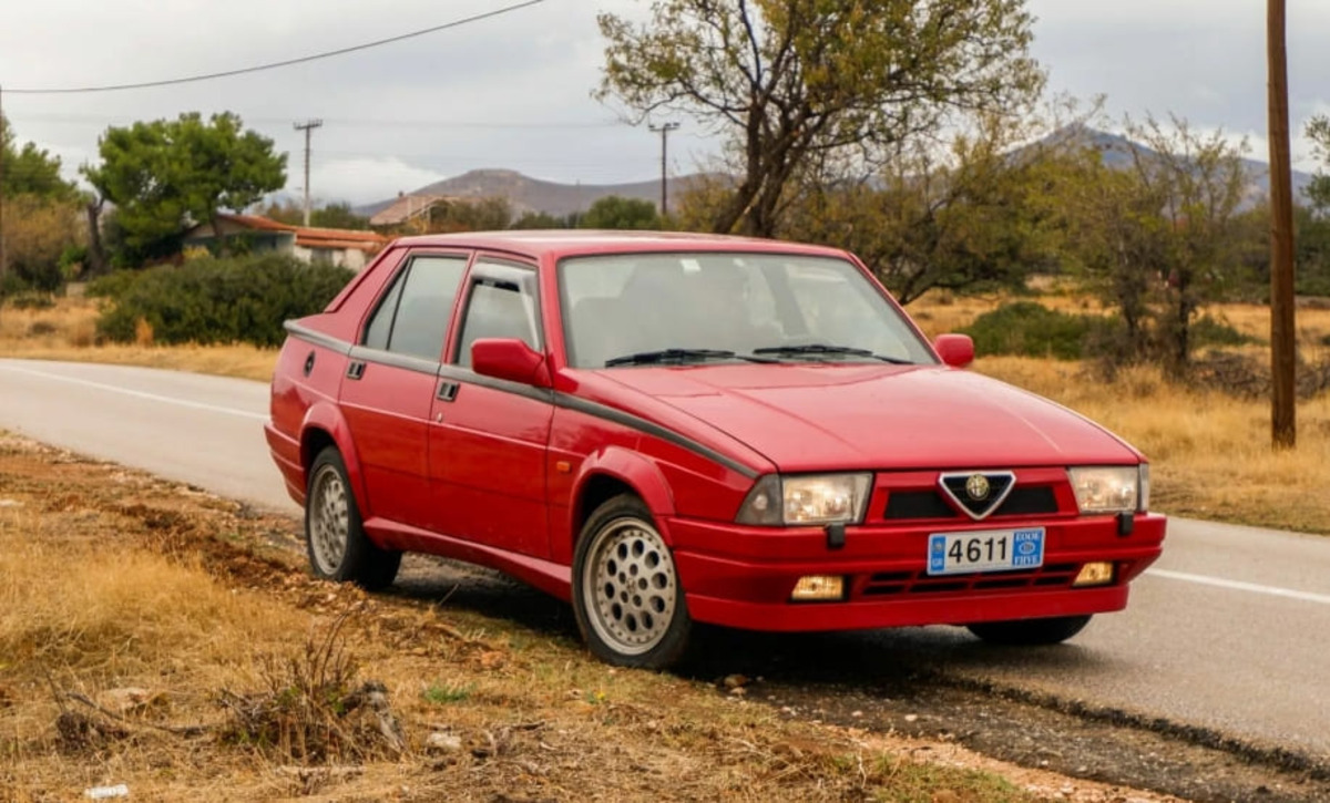 Alfa Romeo 75 Twin Spark – аналогове задоволення