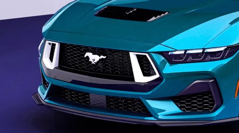 Mustang 2026 отримав ретро-версію FX з елементами 80-х