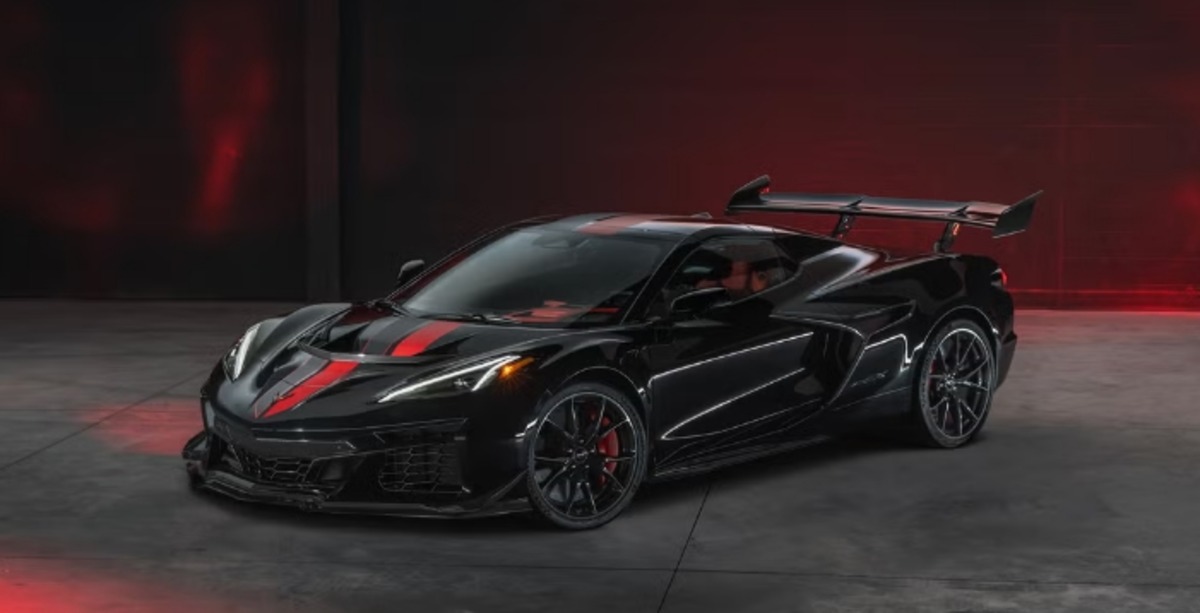 2026 Chevrolet Corvette ZR1X – це гібридна трекова зірка