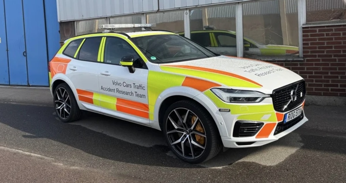 Volvo відкликає 14 000 електромобілів та плагін-гібридів 2020-2026 років