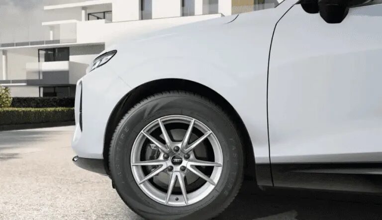 Новий базовий Audi Q3 без жодних опцій