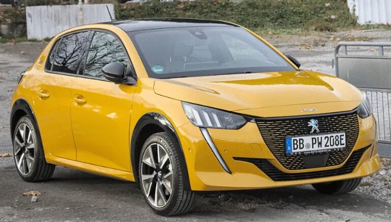 Peugeot e-208  — більше ходу і нова функція зарядки