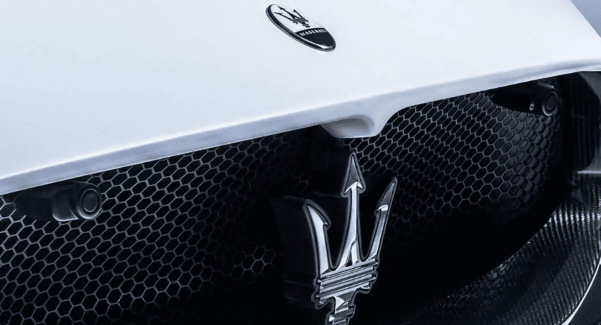 Maserati планує оновлення суперкара MC20