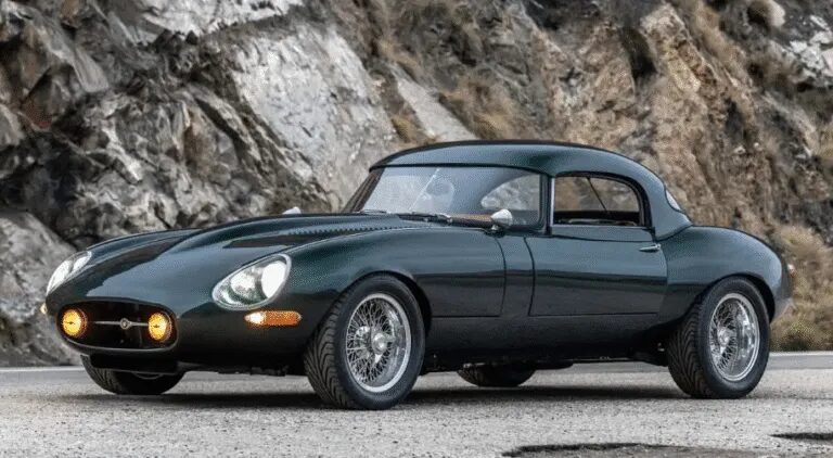Цей рестомод Jaguar E-Type ховає таємницю V-12.