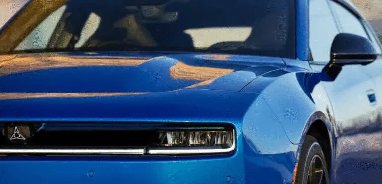Dodge Charger EV розганяється сам