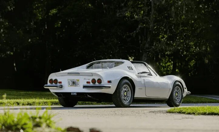 Dino GTS — рідкісна класика з духом 1970-х