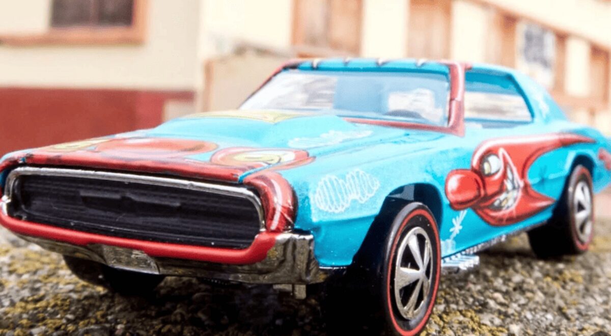 Міні- Thunderbirdв -оновлення від Hot Wheels