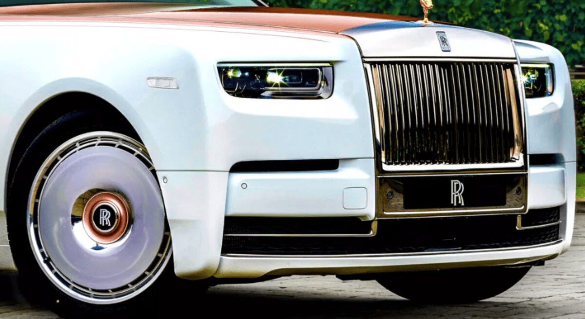 Rolls-Royce Phantom Dentelle: подарунок, що став мистецтвом