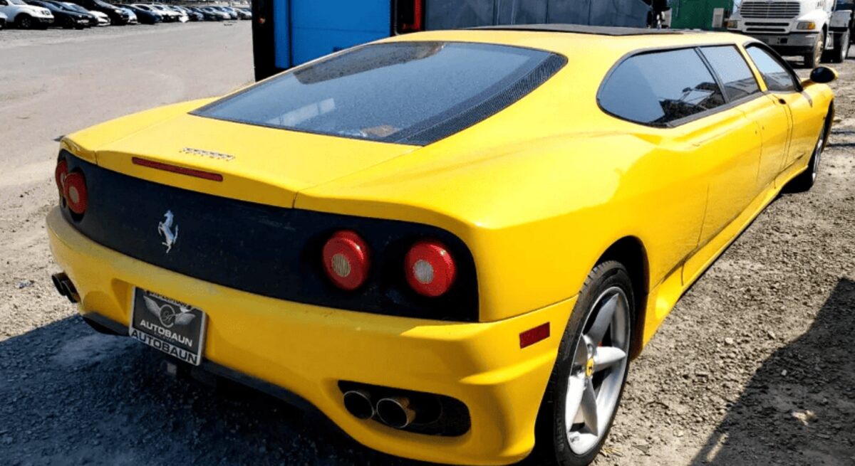 Рідкісний подовжений Ferrari опинився на шроті