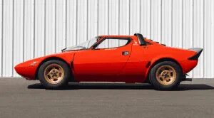 Lancia Stratos — компактний болід, що змінив світ ралі