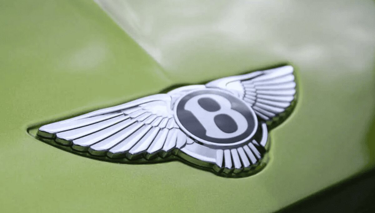 Чому Bentley не поспішає будувати пікап
