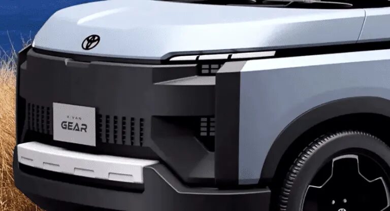 Toyota готує новий мінівен у стилі кросовера