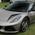 Виробництво Lotus під : компанія шукає вихід