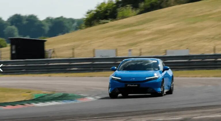 Honda Civic Type R йде у відставку