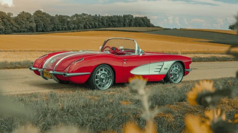 Класика по-новому: рестомод Corvette від Pogea